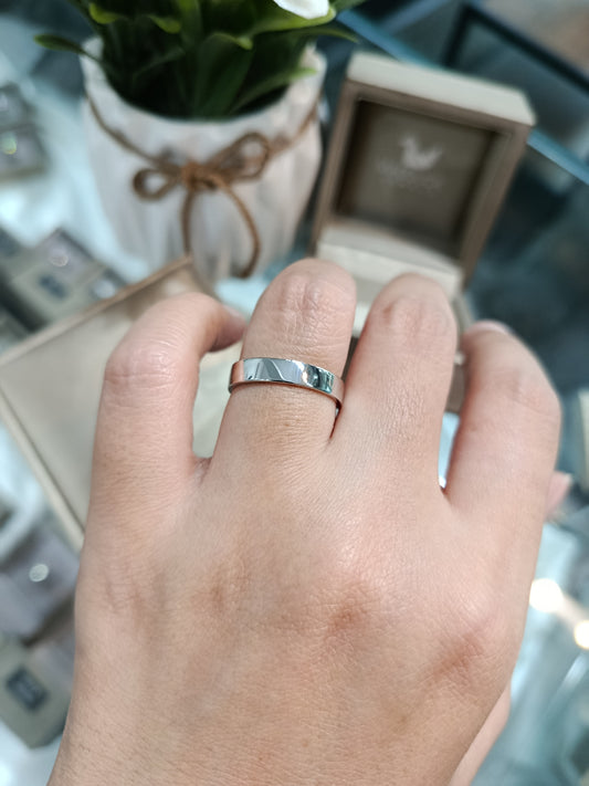 MadDuckJewels 9K White Gold (37.5%) Wedding Ring – Plain Band 4 mm – Rhodium Plated, Nickel-Free – RG1480-W09