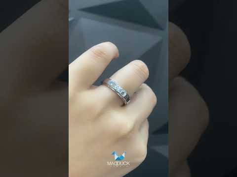 0.15 Cts Cubic Zirconia / Sterling Silver 925 Ring / Rhodium plated Nickel-Free / MadDuckJewels RG1419/ WeddingBand