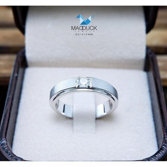 Unisex / male / female ring – CZ in 925 silver by Madduck Jewels