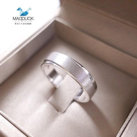 Unisex / male / female ring – CZ in 925 silver by Madduck Jewels