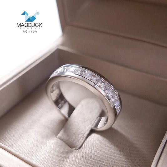Unisex / male / female ring – CZ in 925 silver by Madduck Jewels