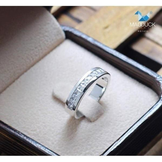 Unisex / male / female ring – CZ in 925 silver by Madduck Jewels