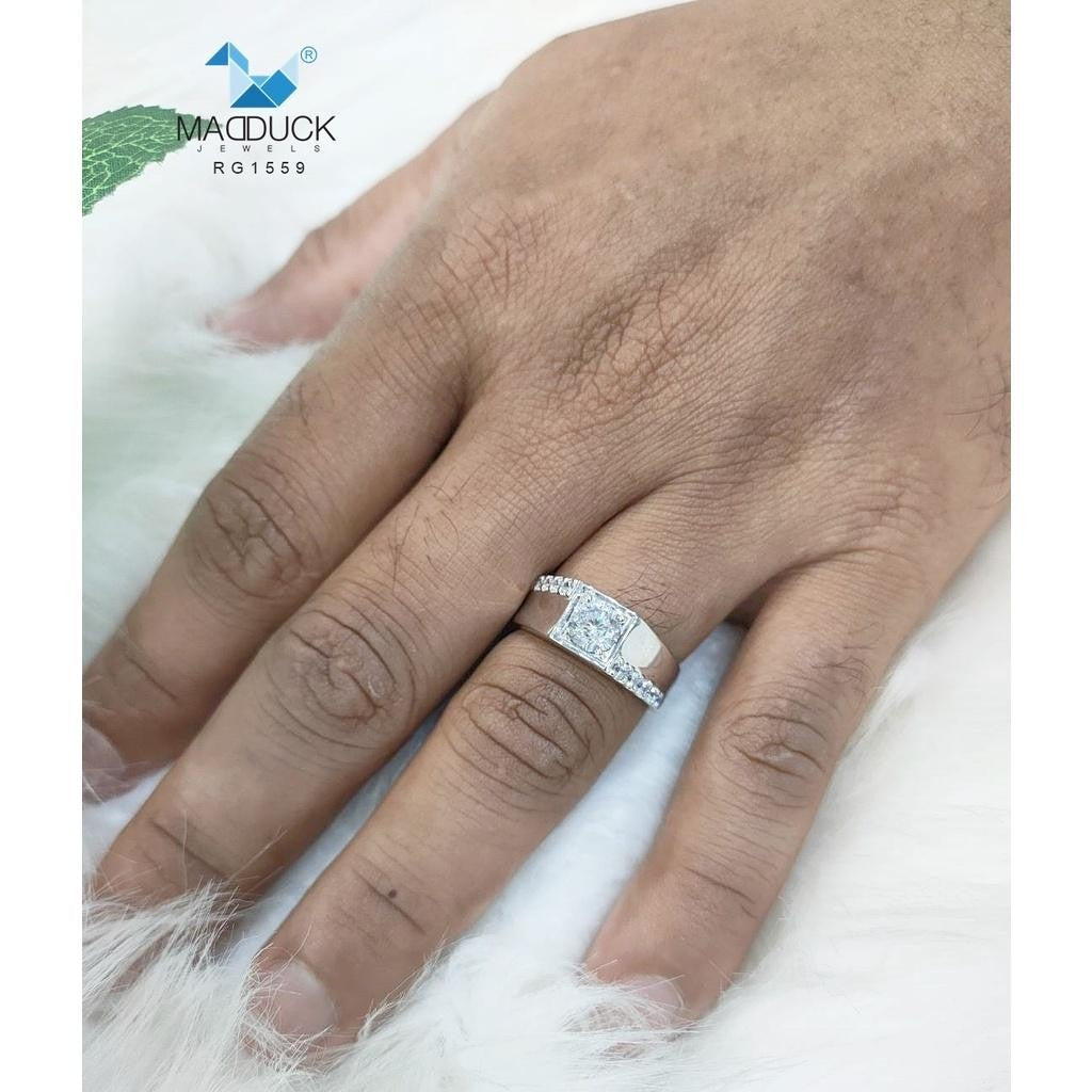 Unisex / male / female ring – CZ in 925 silver by Madduck Jewels