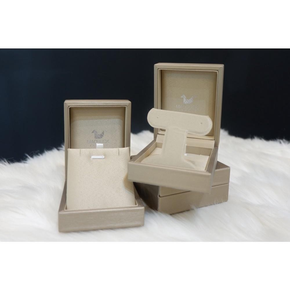 Elegant CZ Circle Stud Earrings in 925 Silver – Halo Style