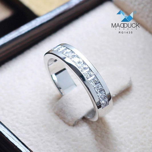 Unisex / male / female ring – CZ in 925 silver by Madduck Jewels