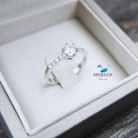 Women's ring – CZ in 925 silver by Madduck Jewels