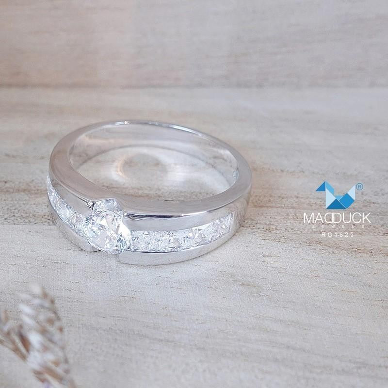 Unisex / male / female ring – CZ in 925 silver by Madduck Jewels