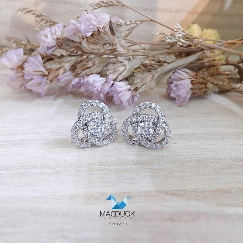 Elegant CZ Circle Stud Earrings in 925 Silver – Halo Style