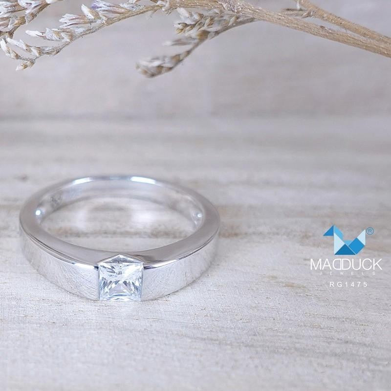 Unisex / male / female ring – CZ in 925 silver by Madduck Jewels