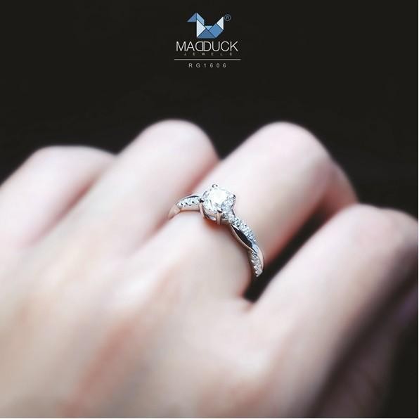 Women's ring – CZ in 925 silver by Madduck Jewels