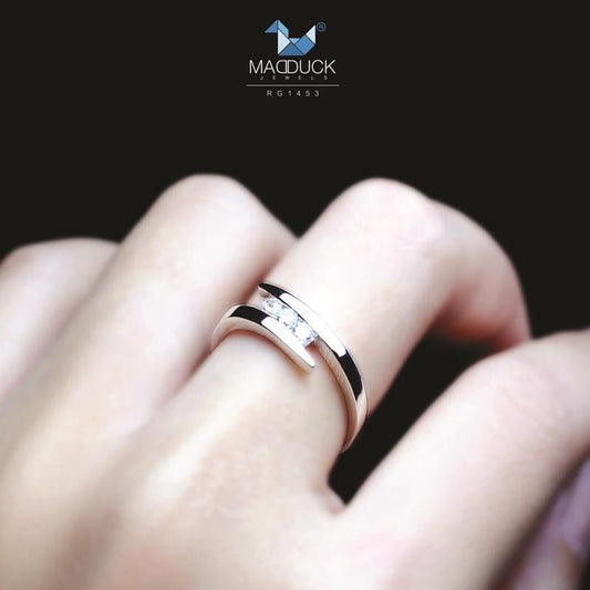 Women's ring – CZ in 925 silver by Madduck Jewels