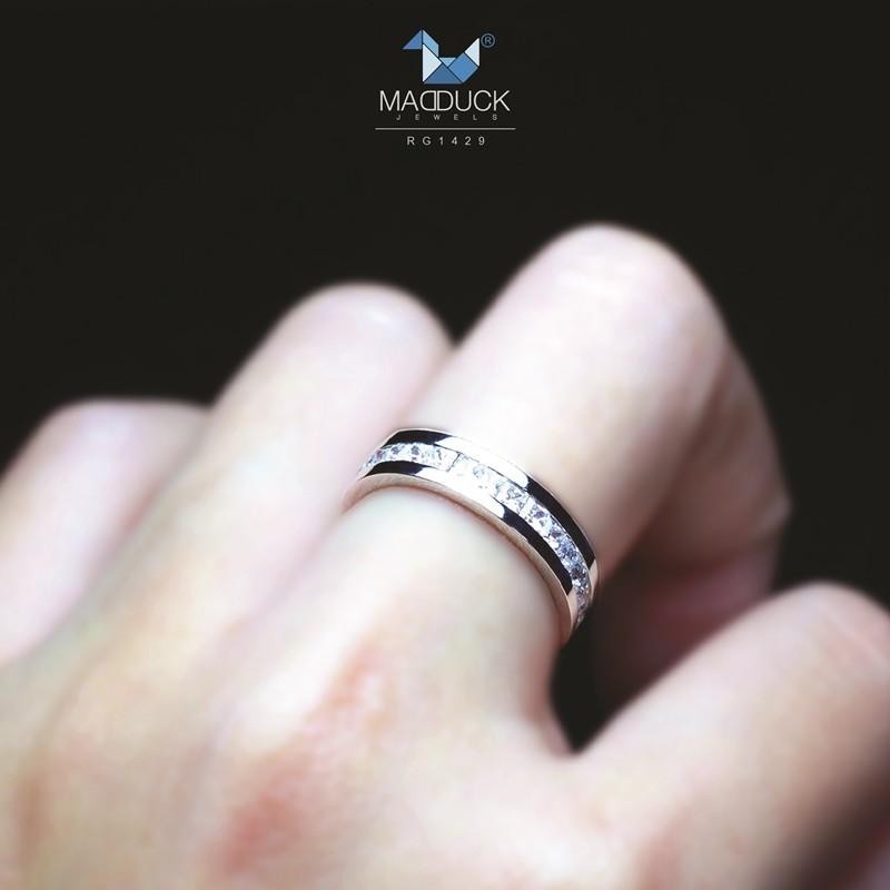 Unisex / male / female ring – CZ in 925 silver by Madduck Jewels