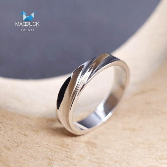 Unisex / male / female ring – CZ in 925 silver by Madduck Jewels
