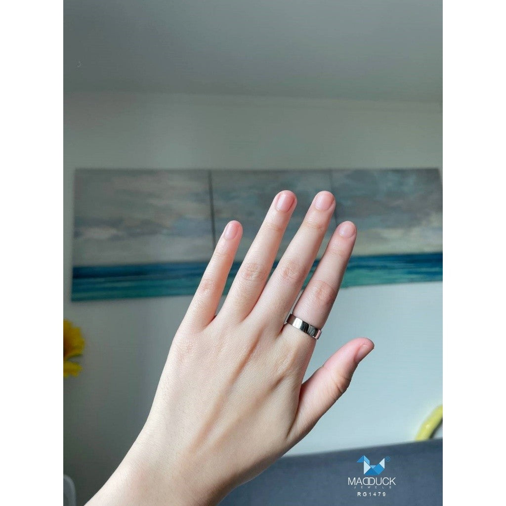 Unisex / male / female ring – CZ in 925 silver by Madduck Jewels