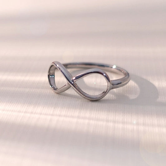 Women's ring – CZ in 925 silver by Madduck Jewels