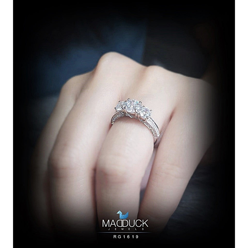 Women's ring – CZ in 925 silver by Madduck Jewels