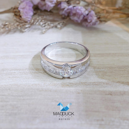 MadDuckJewels Sterling Silver 925 Engagement & Wedding Ring – CZ / Moissanite / Lab-Grown Diamond – Rhodium Plated, Nickel-Free – RG1625