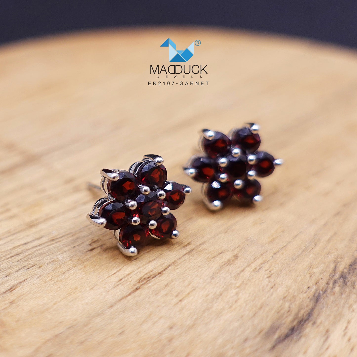 Madduckjewels | Natural Garnet Earrings | Flower Design | 925 Sterling Silver Rhodium-plated | ER2107gn