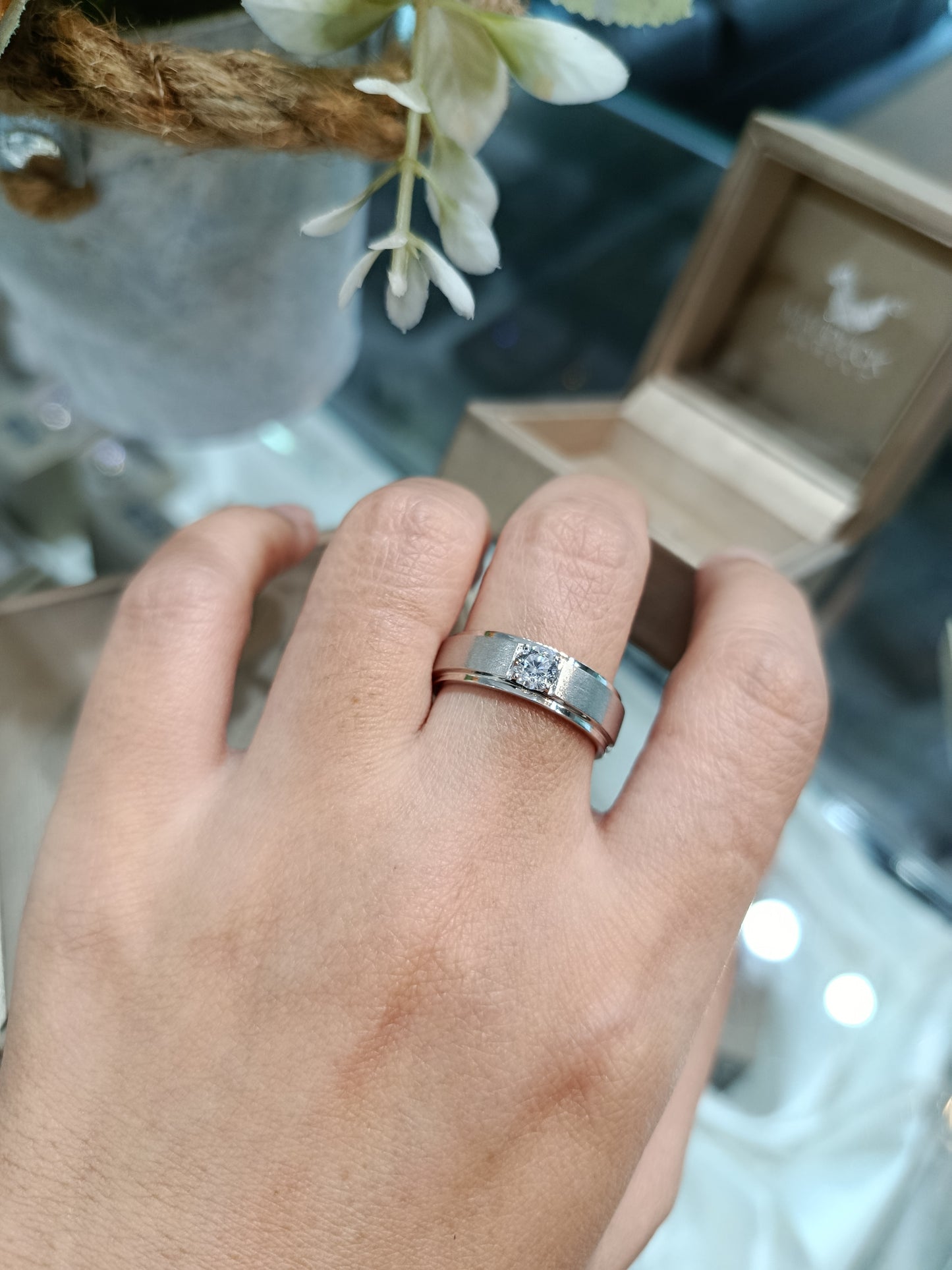 0.35 Cts Cubic Zirconia / Sterling Silver 925 Ring / Rhodium plated Nickel-Free / MadDuckJewels RG1418WGR