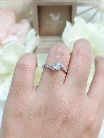 0.60 Cts Cubic Zirconia / Sterling Silver 925 Ring / Rhodium plated Nickel-Free / MadDuckJewels RG1561