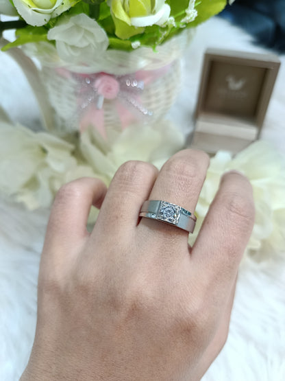 0.60 Cts Cubic Zirconia / Sterling Silver 925 Ring / Rhodium plated Nickel-Free / MadDuckJewels RG1716WGR