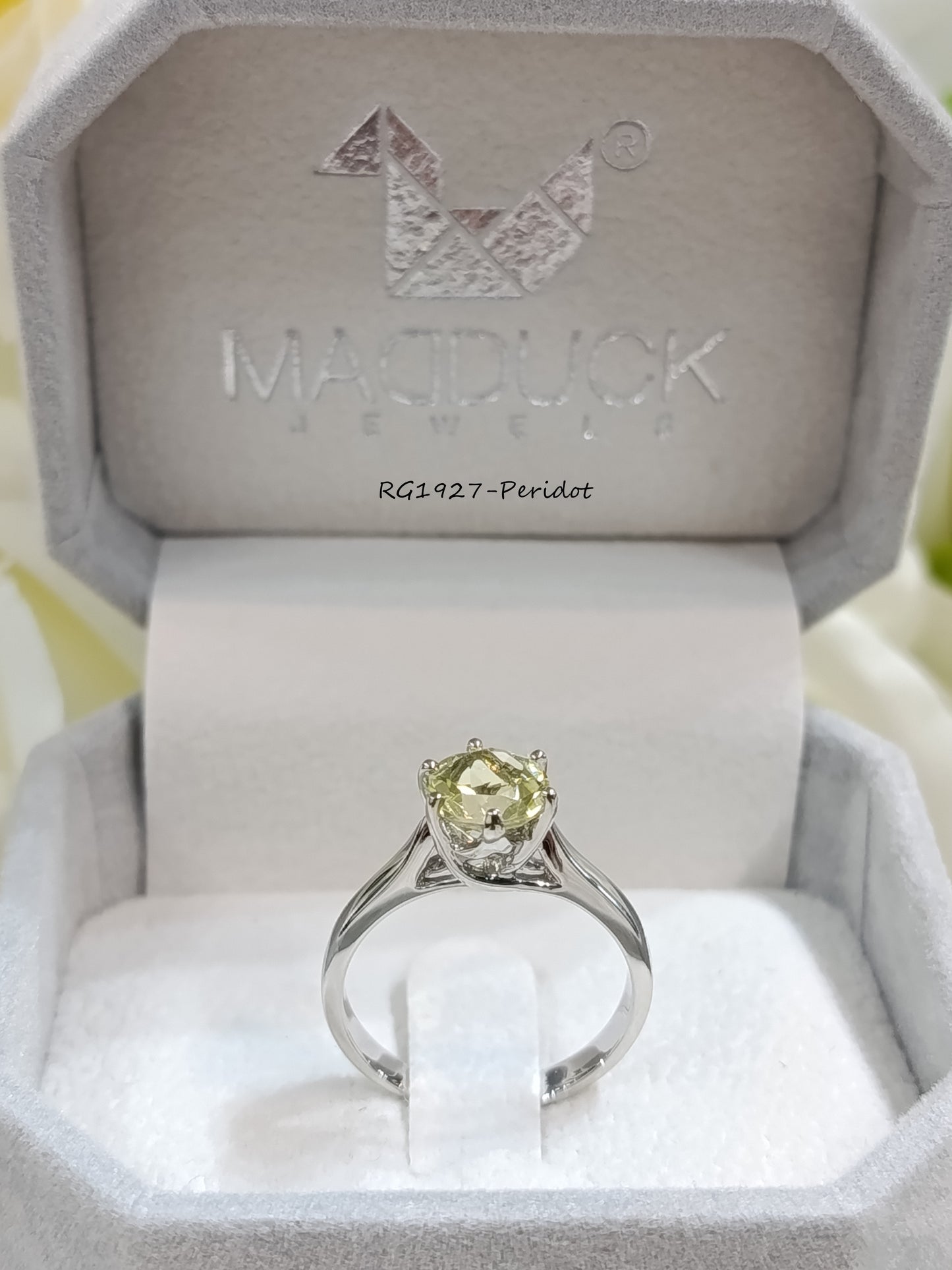 Madduck Jewels | Natural Peridot Solitaire Ring 6.5mm | 925 Sterling Silver | RG1927