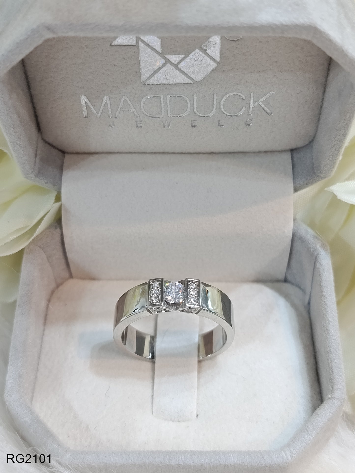 Cubiz Zirconia Sterling Silver 925 couple Rings with Rhodium plated / RG2101-RG1735