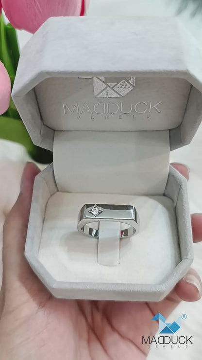 MadDuckJewels Sterling Silver 925 Engagement & Wedding Ring – CZ / Moissanite / Lab-Grown Diamond – Rhodium Plated, Nickel-Free – RG2109