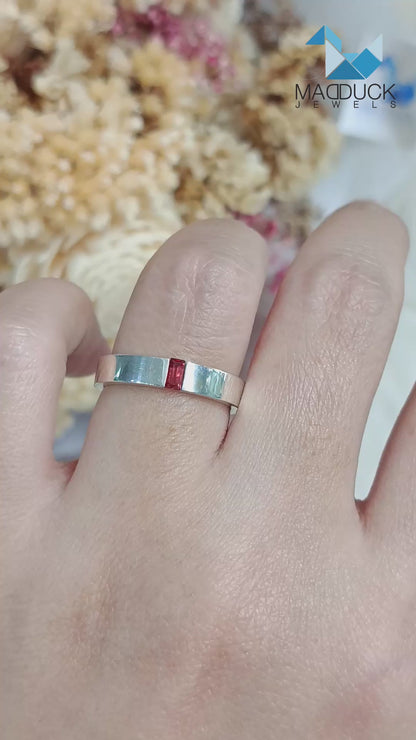 Madduckjewels | Natural Garnet Ring | Polished Band | 925 Sterling Silver Rhodium-plated | RG1564-gn