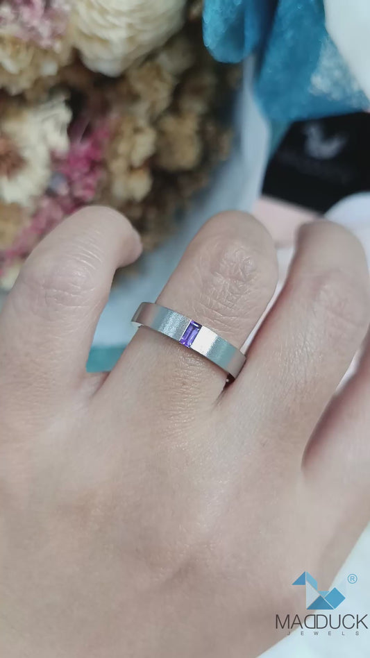 Madduckjewels | Natural Amethyst Ring | Matte Band | 925 Sterling Silver Rhodium-plated | RG1564wgr-am