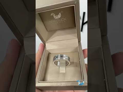 Madduckjewels แหวนเงินแท้ เพชร CZ ชุบโรเดียม RG1445WGR