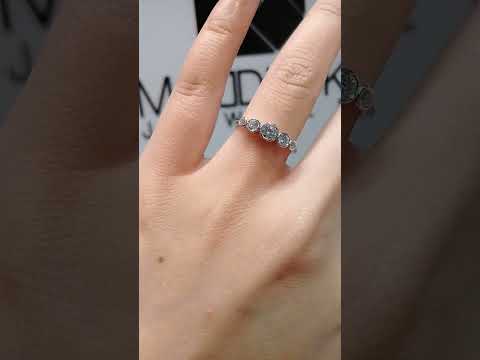 Madduckjewels แหวนเงินแท้ เพชร CZ ชุบโรเดียม RG1709