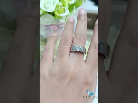 0.60 Cts Cubic Zirconia / Sterling Silver 925 Ring / Rhodium plated Nickel-Free / MadDuckJewels RG1716WGR