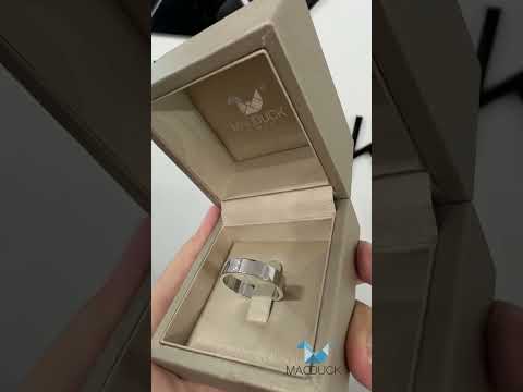 Madduckjewels แหวนเงินแท้ เพชร CZ ชุบโรเดียม RG1523