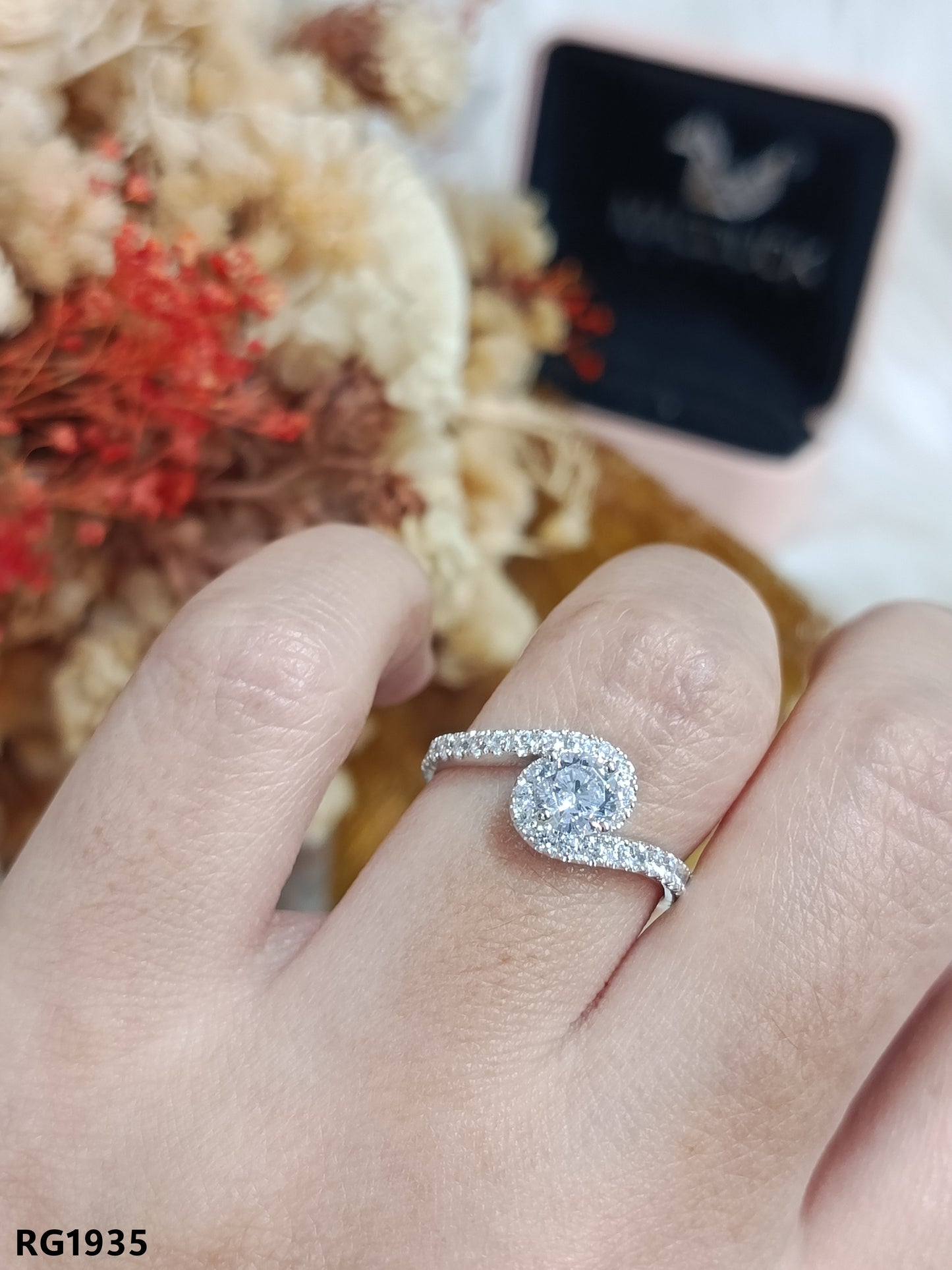 Madduckjewels | CZ Halo Bypass Engagement Ring | 925 Sterling Silver Rhodium-plated | RG1935
