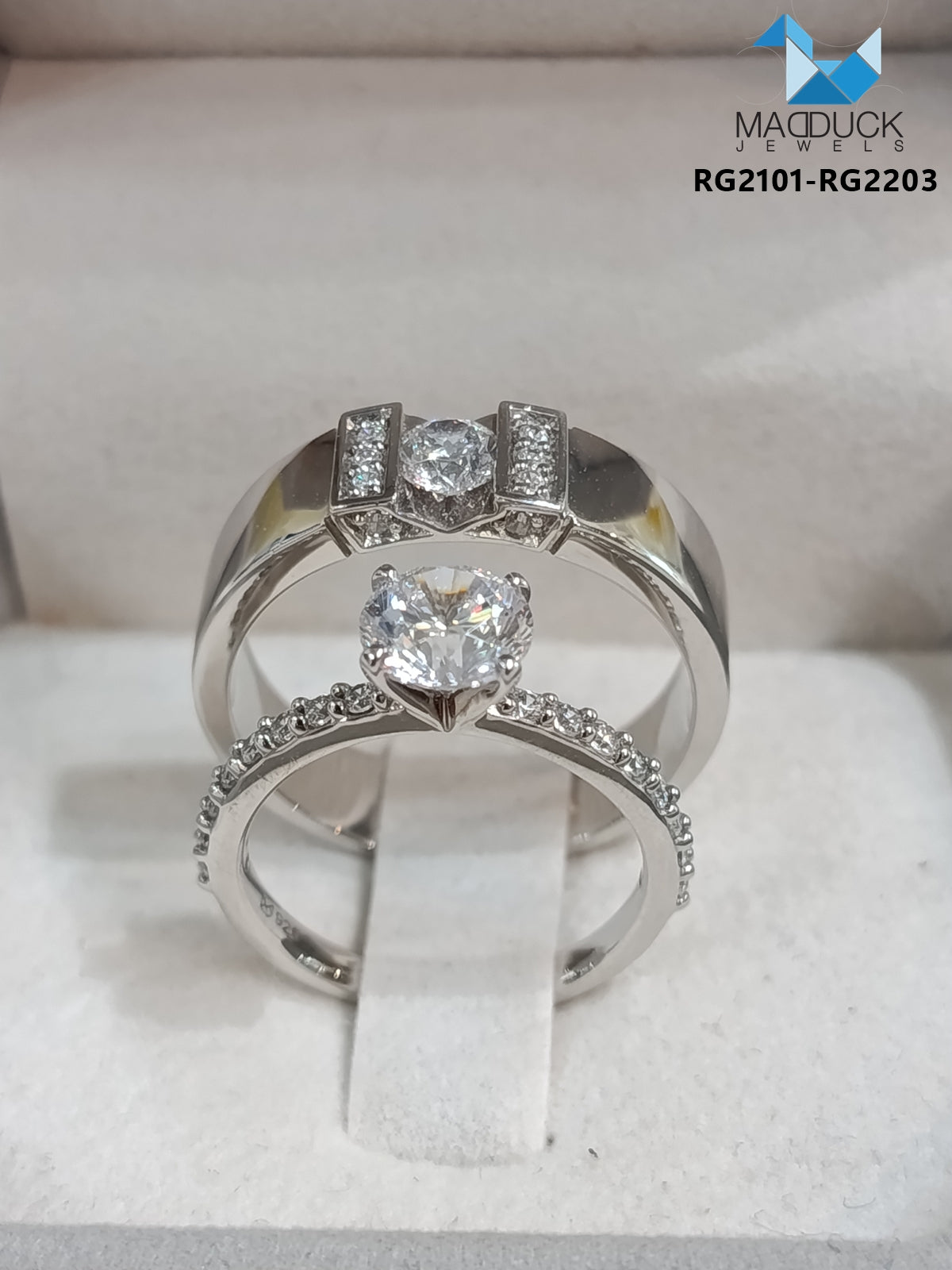 Cubiz Zirconia Sterling Silver 925 couple Rings with Rhodium plated / RG2101-RG2203