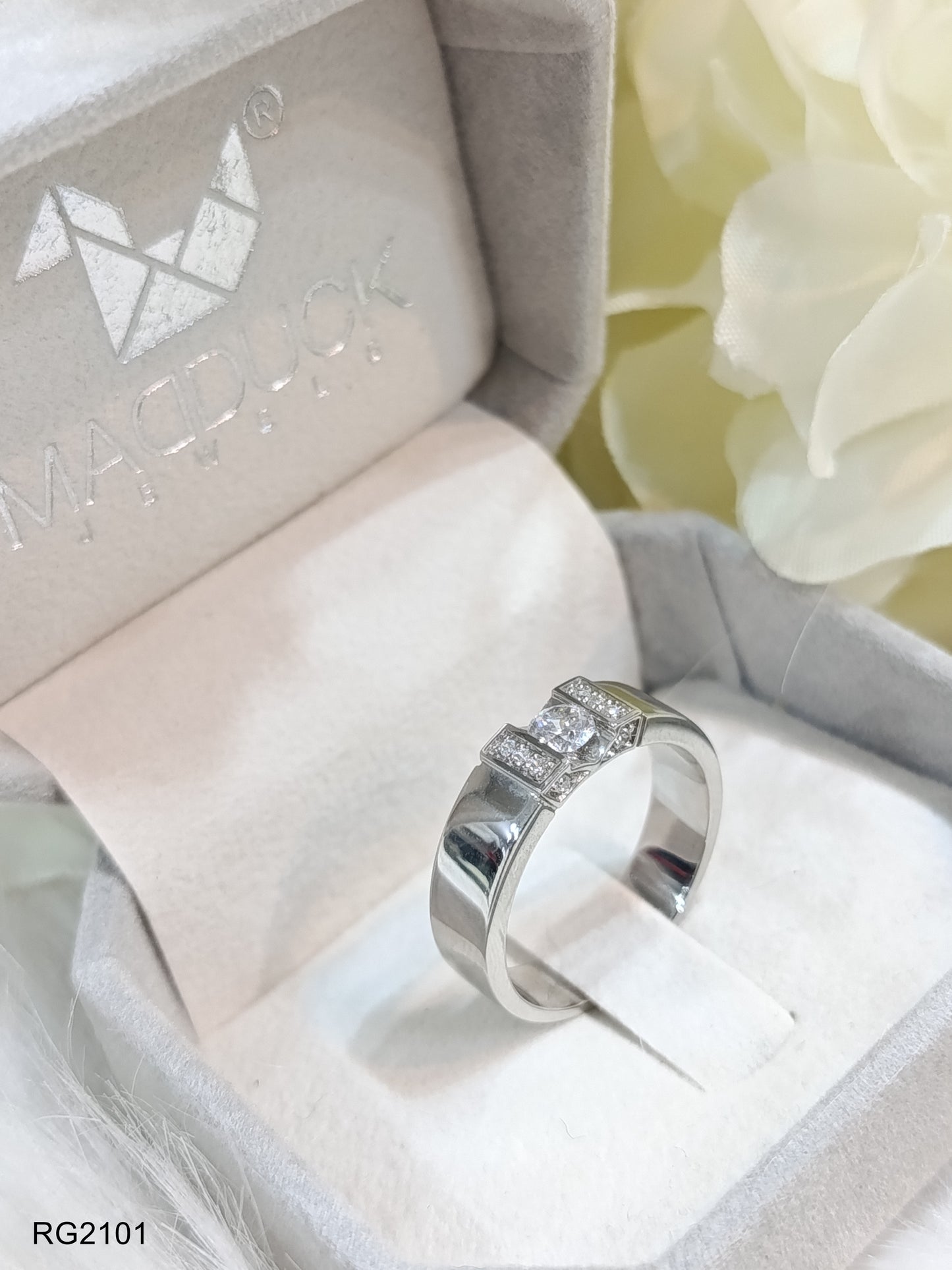 Cubiz Zirconia Sterling Silver 925 couple Rings with Rhodium plated / RG2101-RG1735