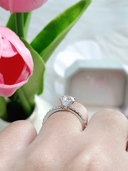 1.00 Cts Cubic Zirconia / Sterling Silver 925 Ring / Rhodium plated Nickel-Free / MadDuckJewels RG2203