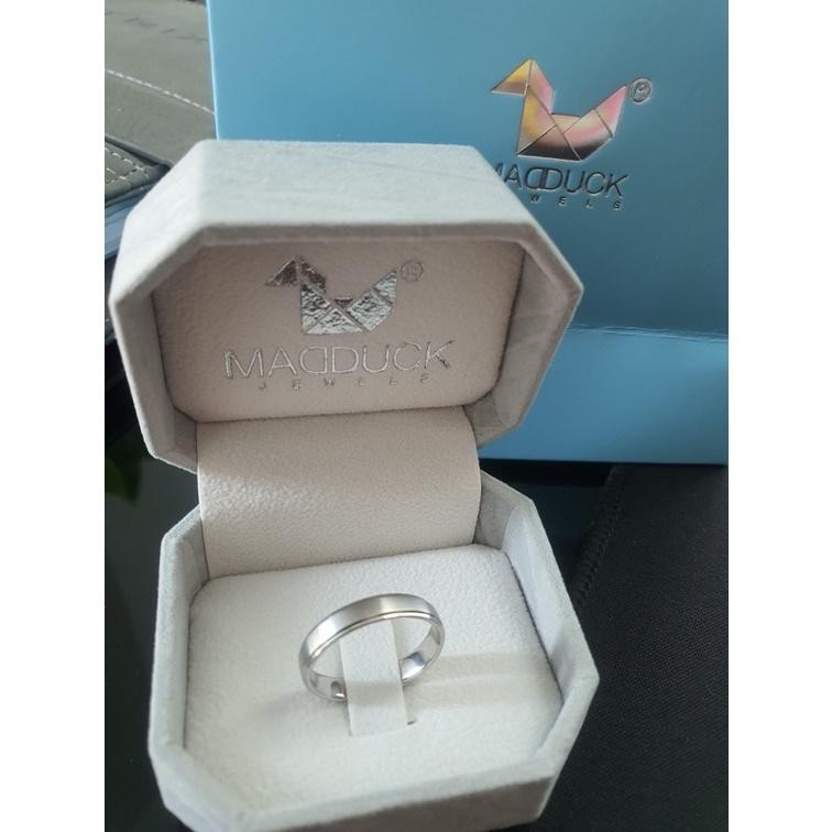 Unisex / male / female ring – CZ in 925 silver by Madduck Jewels