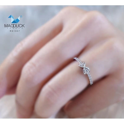 Women's ring – CZ in 925 silver by Madduck Jewels