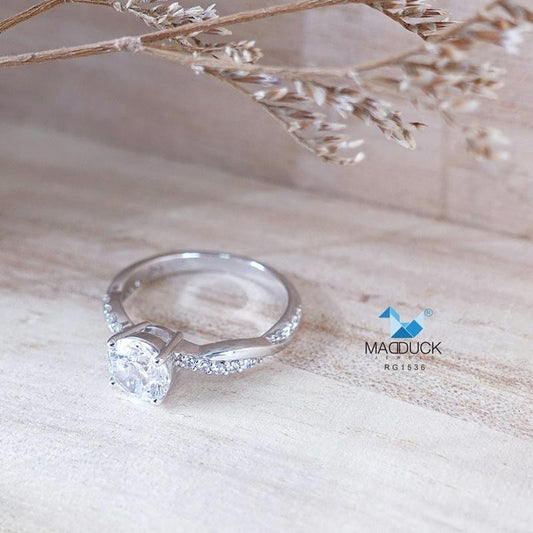 Women's ring – CZ in 925 silver by Madduck Jewels