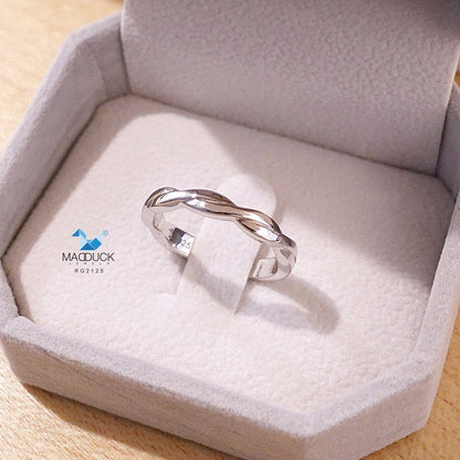 MadDuckJewels 9K White Gold (37.5%) Wedding Ring – Plain Band – Rhodium Plated, Nickel-Free – RG2125-W09