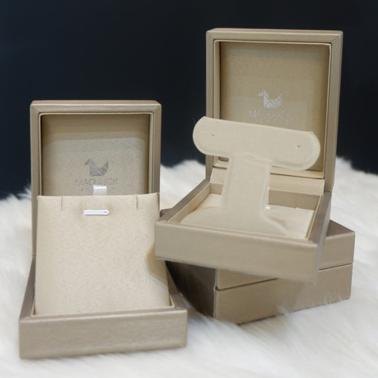 Silk Fabricring gift box for earrings or pendant necklace