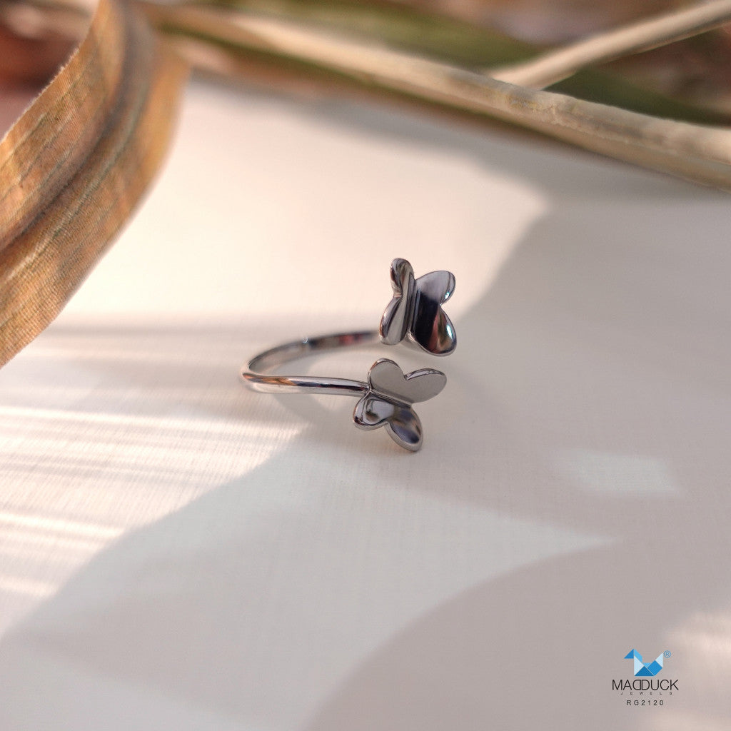 Women's ring – CZ in 925 silver by Madduck Jewels