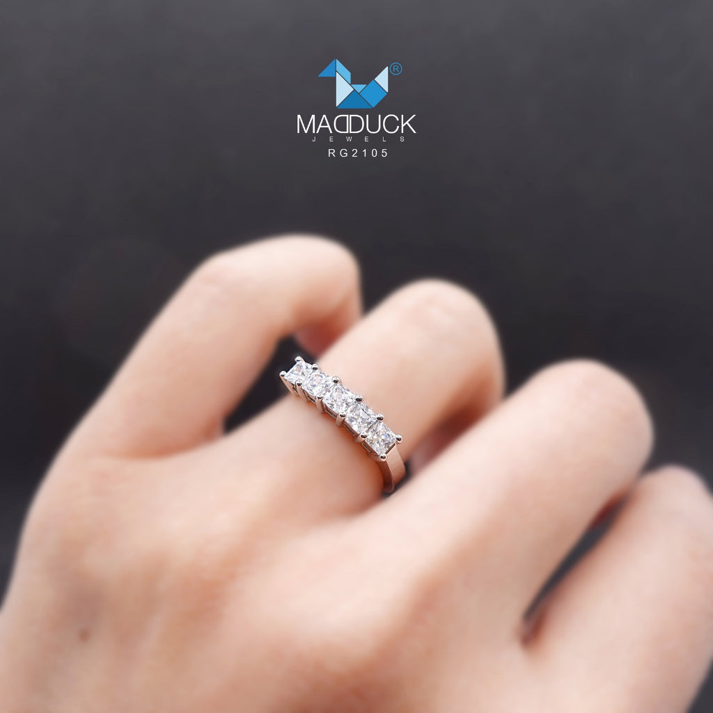 MadDuckJewels Sterling Silver 925 Engagement & Wedding Ring – CZ / Moissanite / Lab-Grown Diamond – Rhodium Plated, Nickel-Free – RG2105