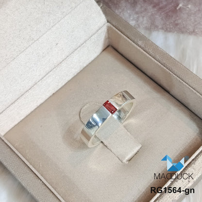 Madduckjewels | Natural Garnet Ring | Polished Band | 925 Sterling Silver Rhodium-plated | RG1564-gn