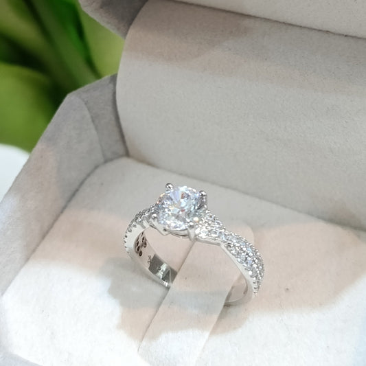 MadDuckJewels Sterling Silver 925 Engagement & Wedding Ring – CZ / Moissanite / Lab-Grown Diamond – Rhodium Plated, Nickel-Free – RG2205